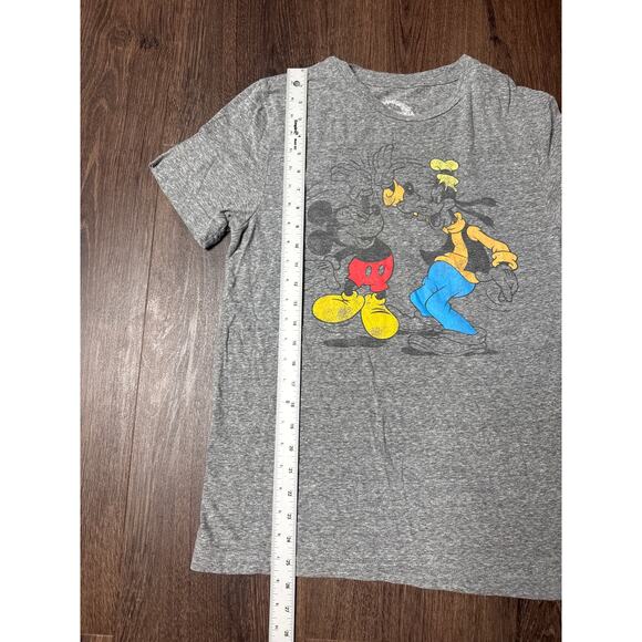 Disney Women’s Mickey & Goofy Graphic Tee Small Gray Short Sleeve - Picture 4 of 5